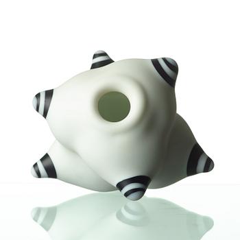 A unique Per B Sundberg glass vase, Orrefors 2003.