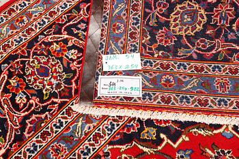 A Keshan carpet, c. 363 x 254 cm.
