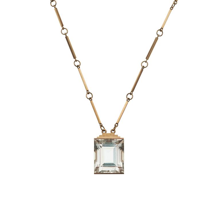 A Wiwen Nilsson 18k gold and rock crystal pendant and chain, Lund 1943.