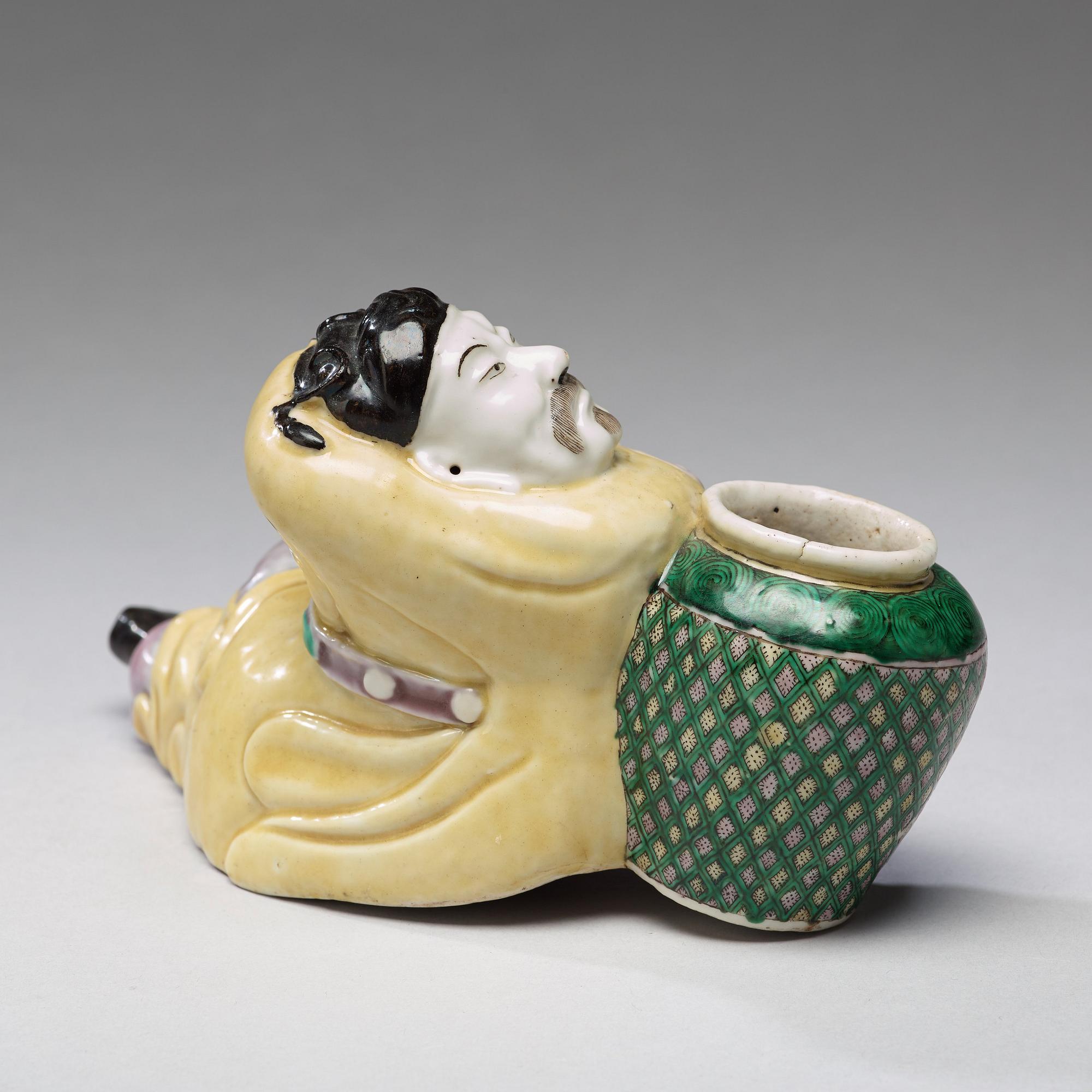 PENSELBAD, porslin. Qingdynastin, Kangxi (1662-1722).