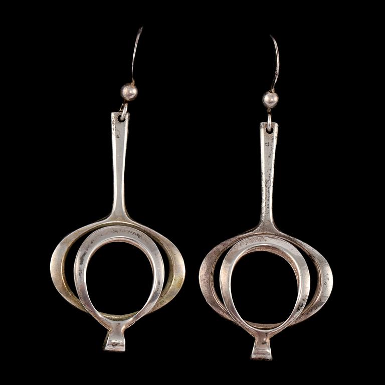 ÖRHÄNGEN, ett par, silver, David Andersen, Norge, omkring 1900-talets mitt. Vikt 6 g.