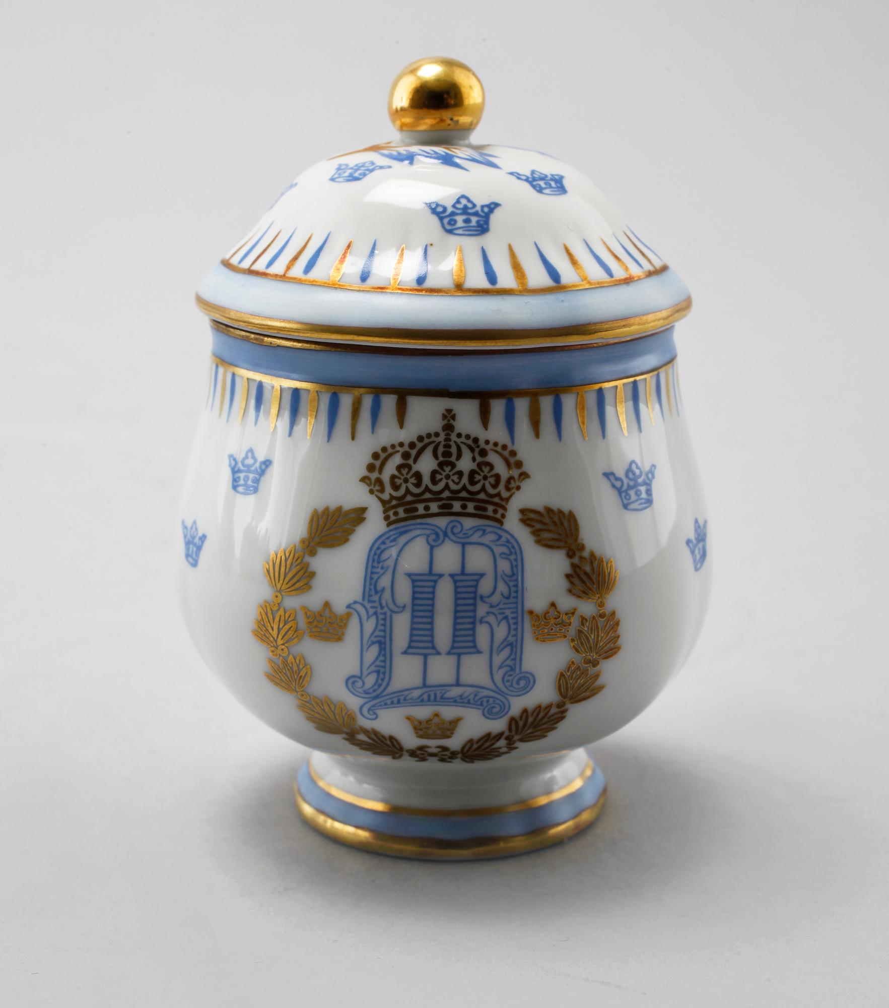 13 creme cups by Rörstrand, second half of the 20th century.
