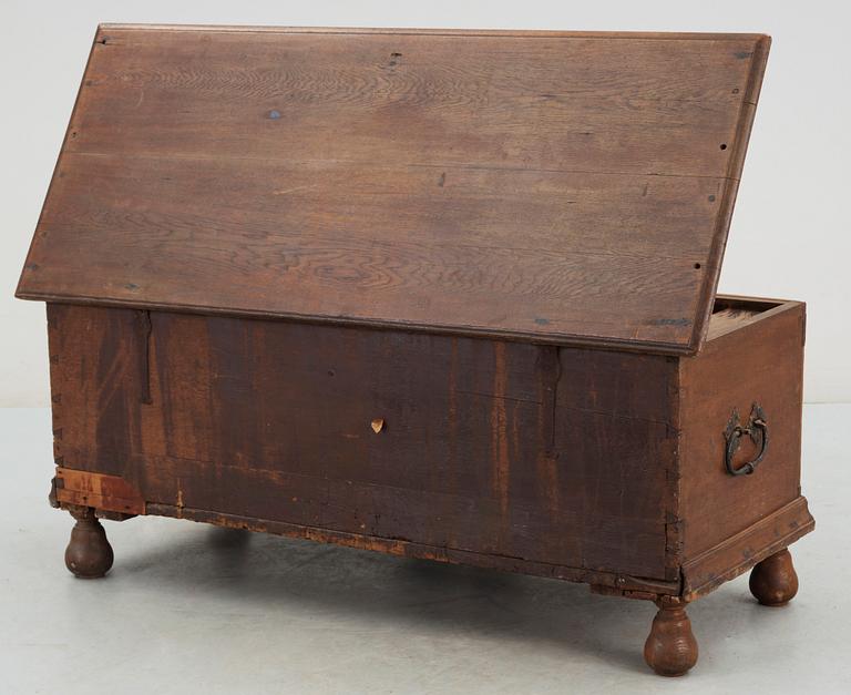 KISTA, delvis barock, 1700-tal.