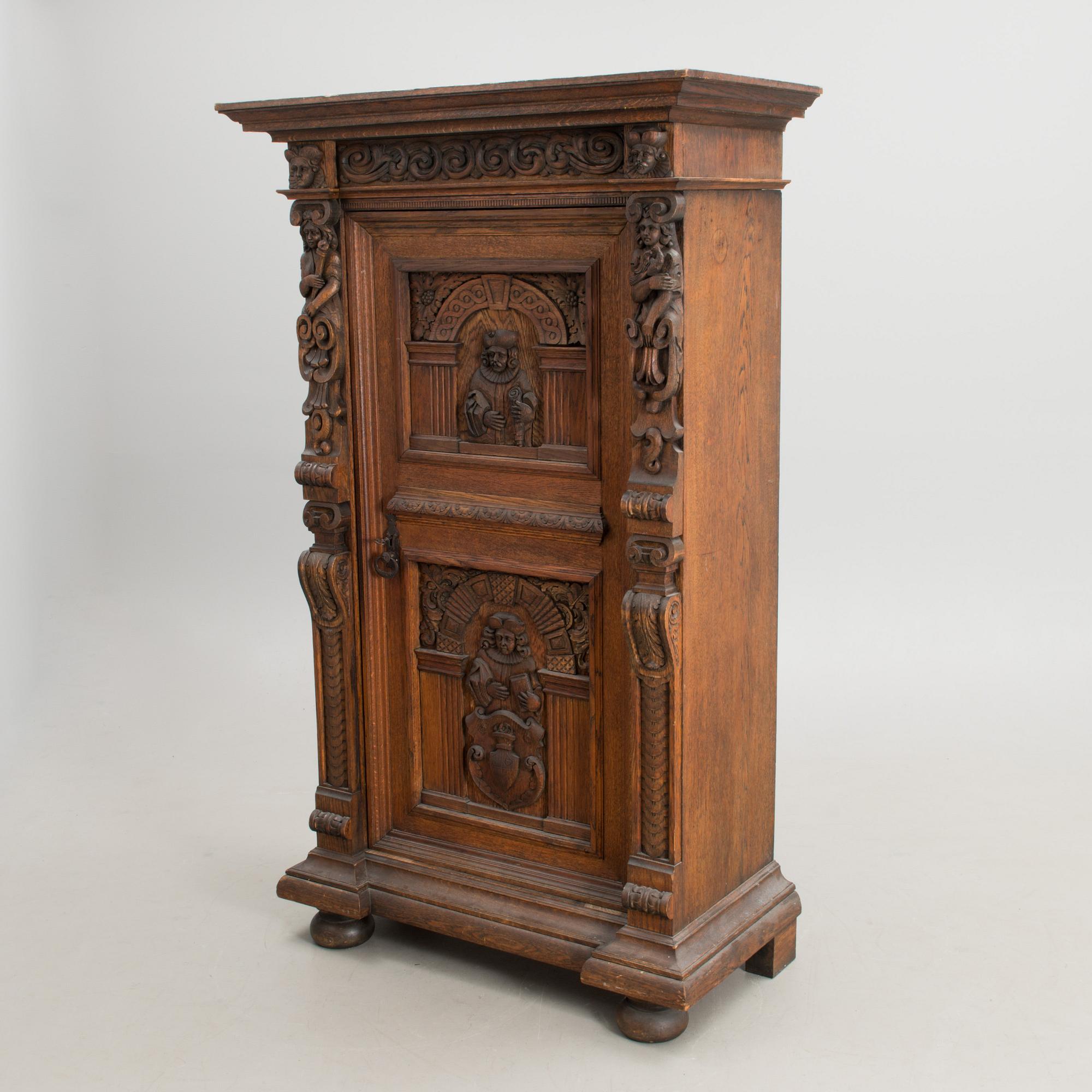 A LATE 19TH CENTURY WARDROBE / ARMOIRE.