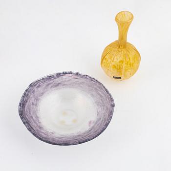 Bengt Heintze, three bowls and two vases, Kosta.