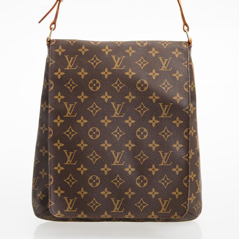 Louis Vuitton, a monogram 'Musette Salsa' Bag.