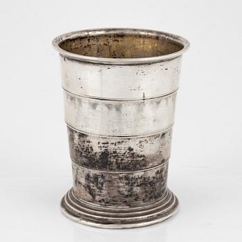 Jaktbägare, silver, av Gustaf Möllenborg, Stockholm 1882.