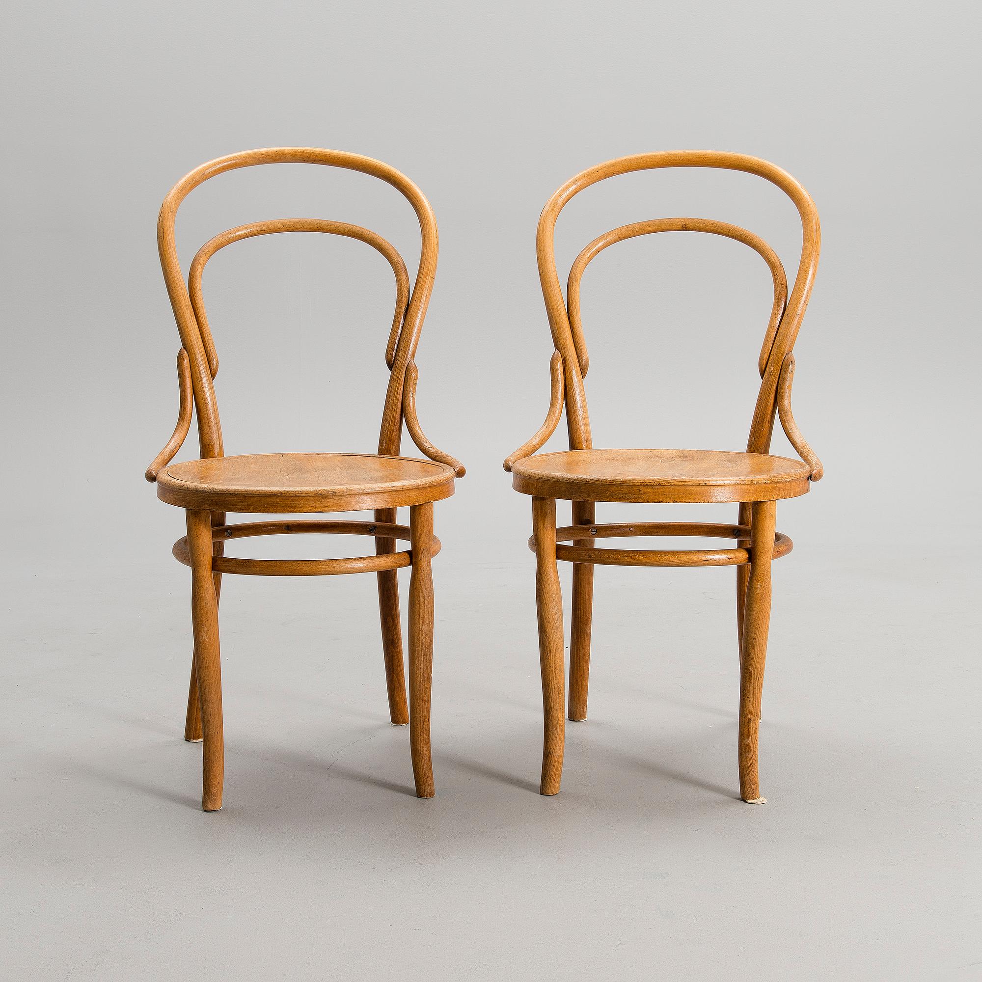 TWO RUSSIAN EARLY 20TH CENTURY CHAIRS.