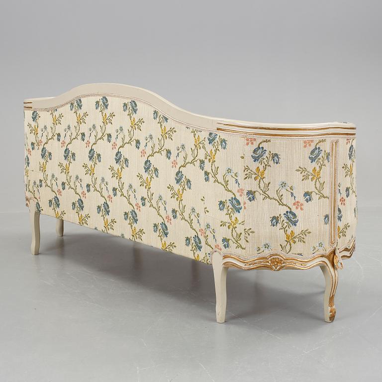 BADKARSSOFFA, rokokostil, 1900-talets första hälft.