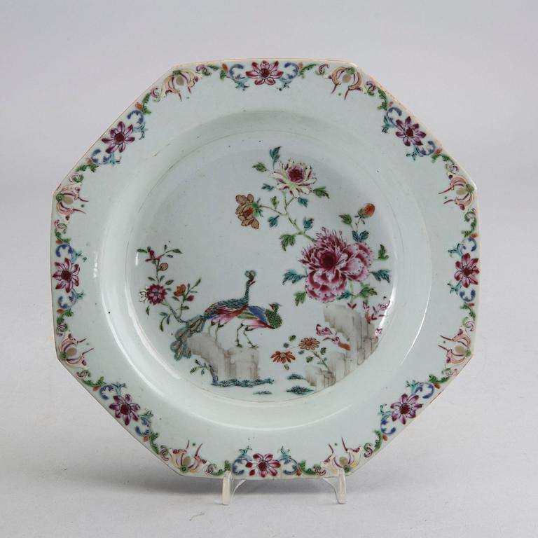 TALLRIKAR, 4 st, porslin,  Qingdynastin, Qianlong (1736-95).