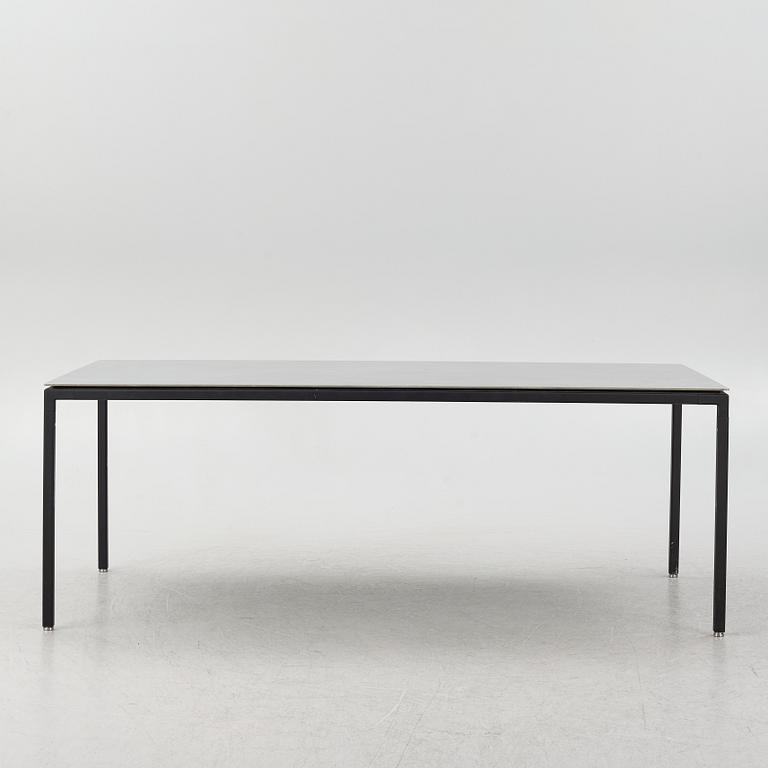 Matbord, "Vipp971", Vipp, Danmark, samtida.