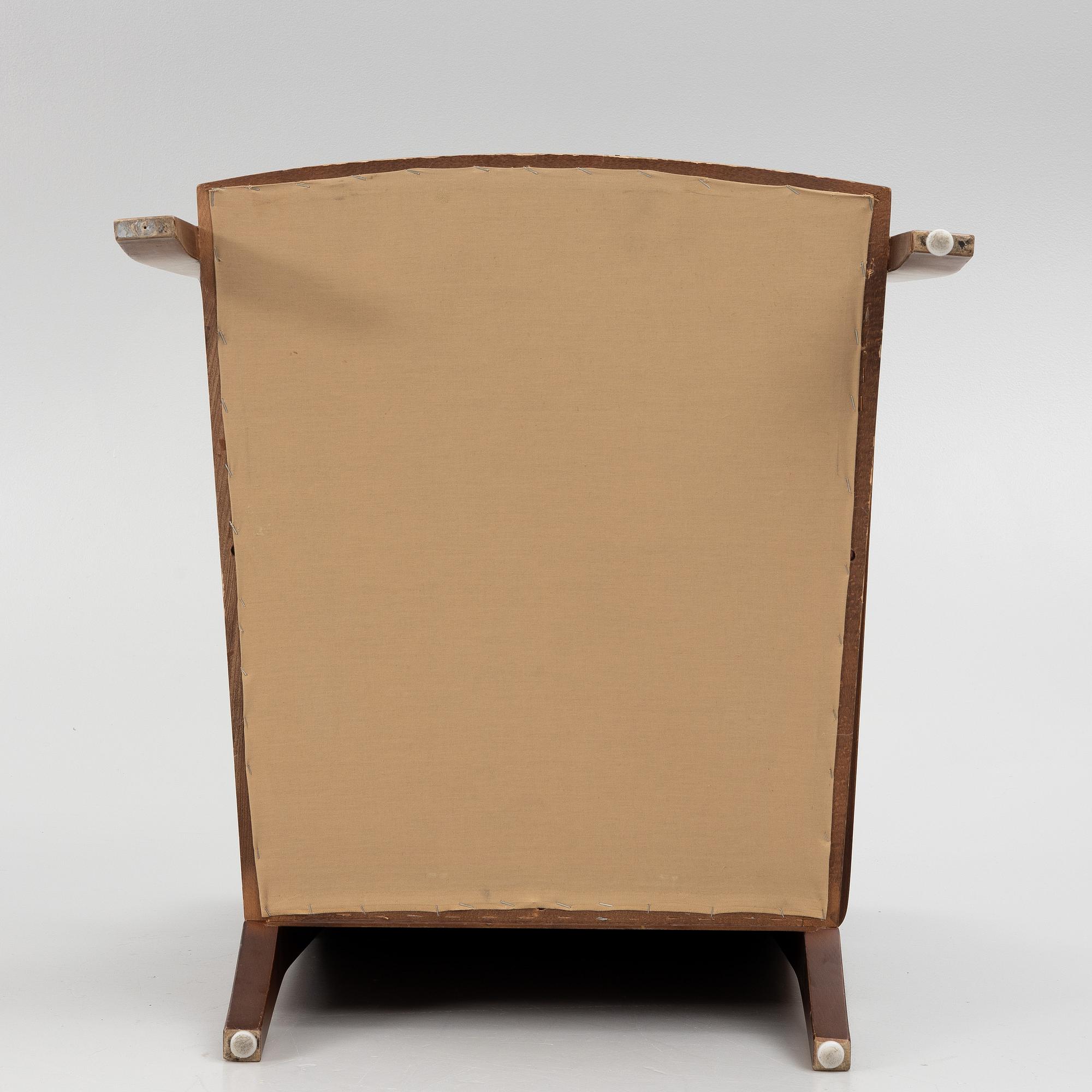 A pair of armchairs, Andreu World, Spain, 21st Century.