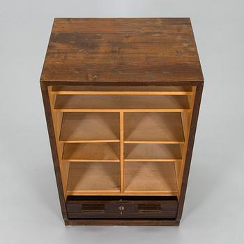 Alvar Aalto, arkistokaappi / rulokaappi, malli 430 O.Y. Huonekalu- ja Rakennustyötehdas A.B. 1950-luku.