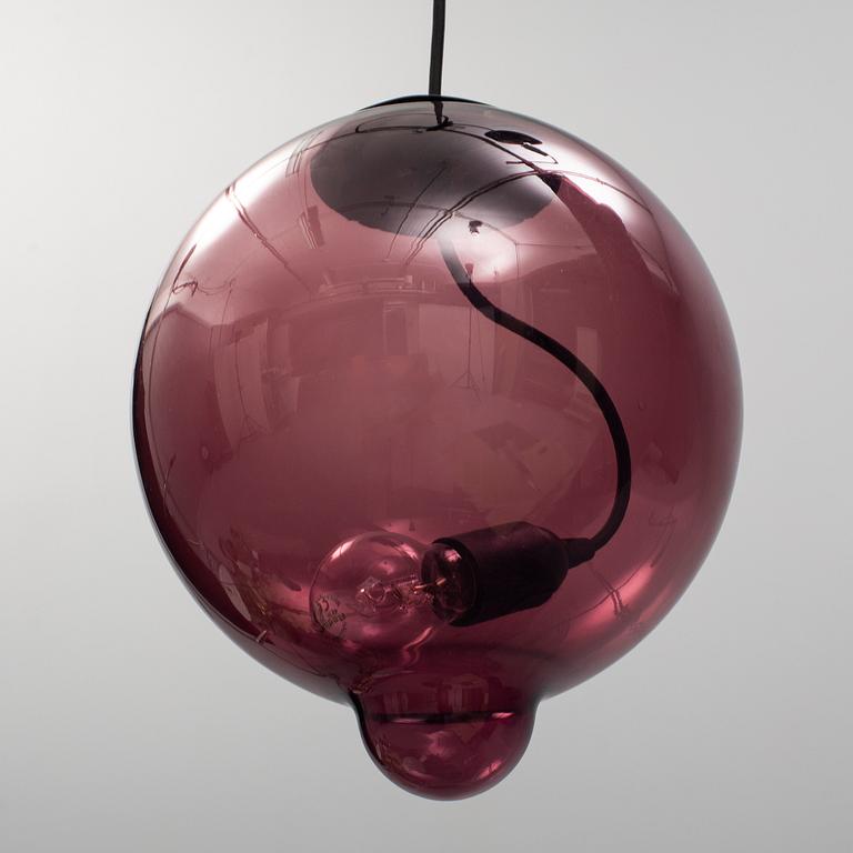 A 'Meltdown' ceiling light by Johan Lindstén for Cappellini, designed 2013.