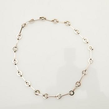 Efva Attling, halsband, ring, ett par örhängen, "Ring Chain", sterling silver.