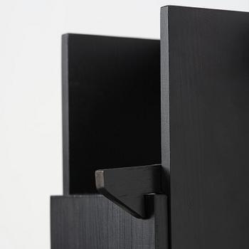 John Kandell, väggskåp, variant av "Arkitektskåpet", ed. 6/20, Källemo, Värnamo, efter 1989.