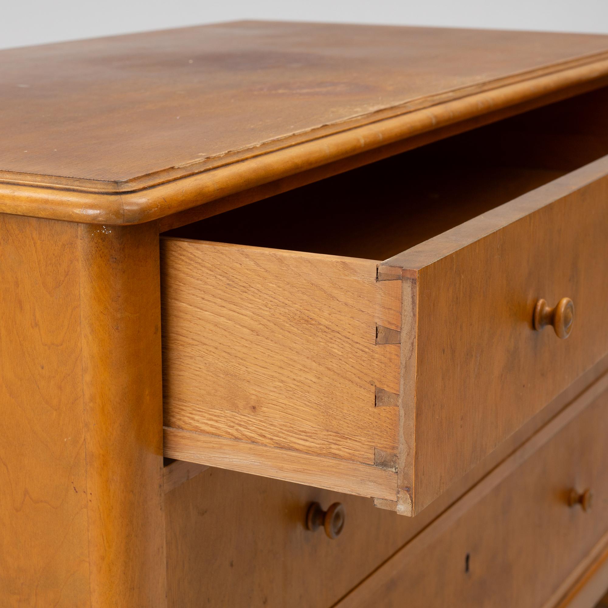 A chest of drawers, "Lady", Nordiska Kompaniet, Sweden, 1925.