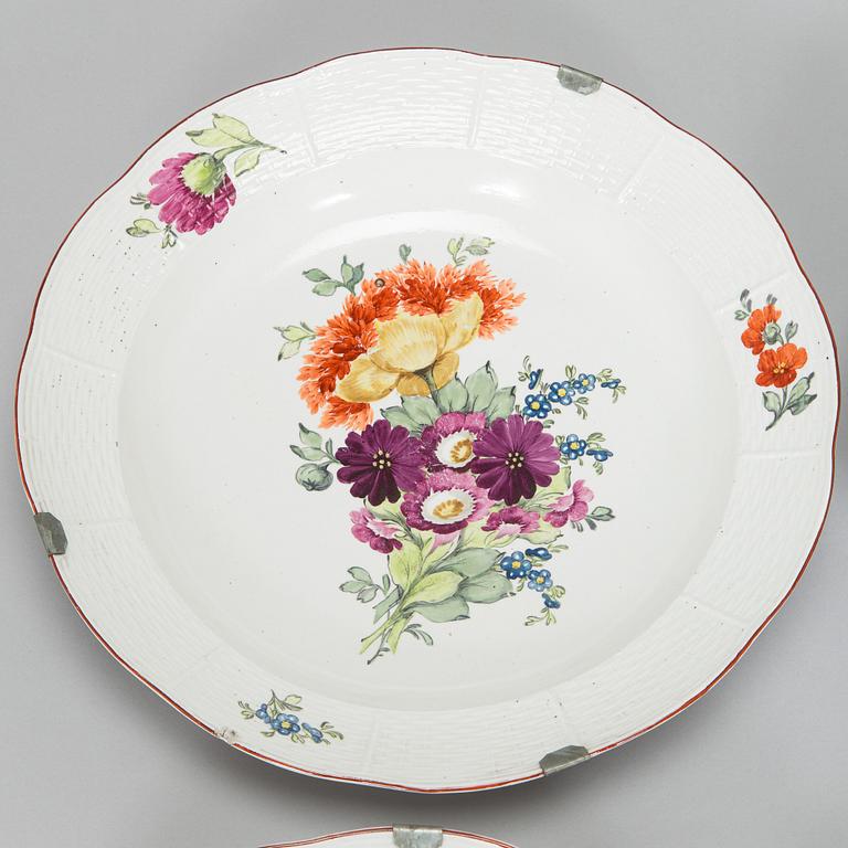 Four 18th-century porcelain dishes, Imperial porcelain manufactory, period of Empress Elisabeth I, Saint Petersburg.