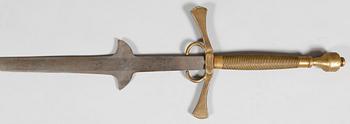 SVÄRD, fäste av mässing, stålblad, 1900-tal.