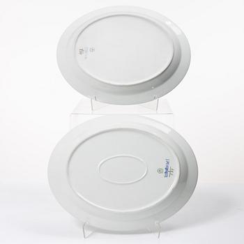 Royal Copenhagen, A pair of serving dishes, porcelain, model 534, “Musselmalet”, Half Lace, Denmark, 1964 and 1969–1974.