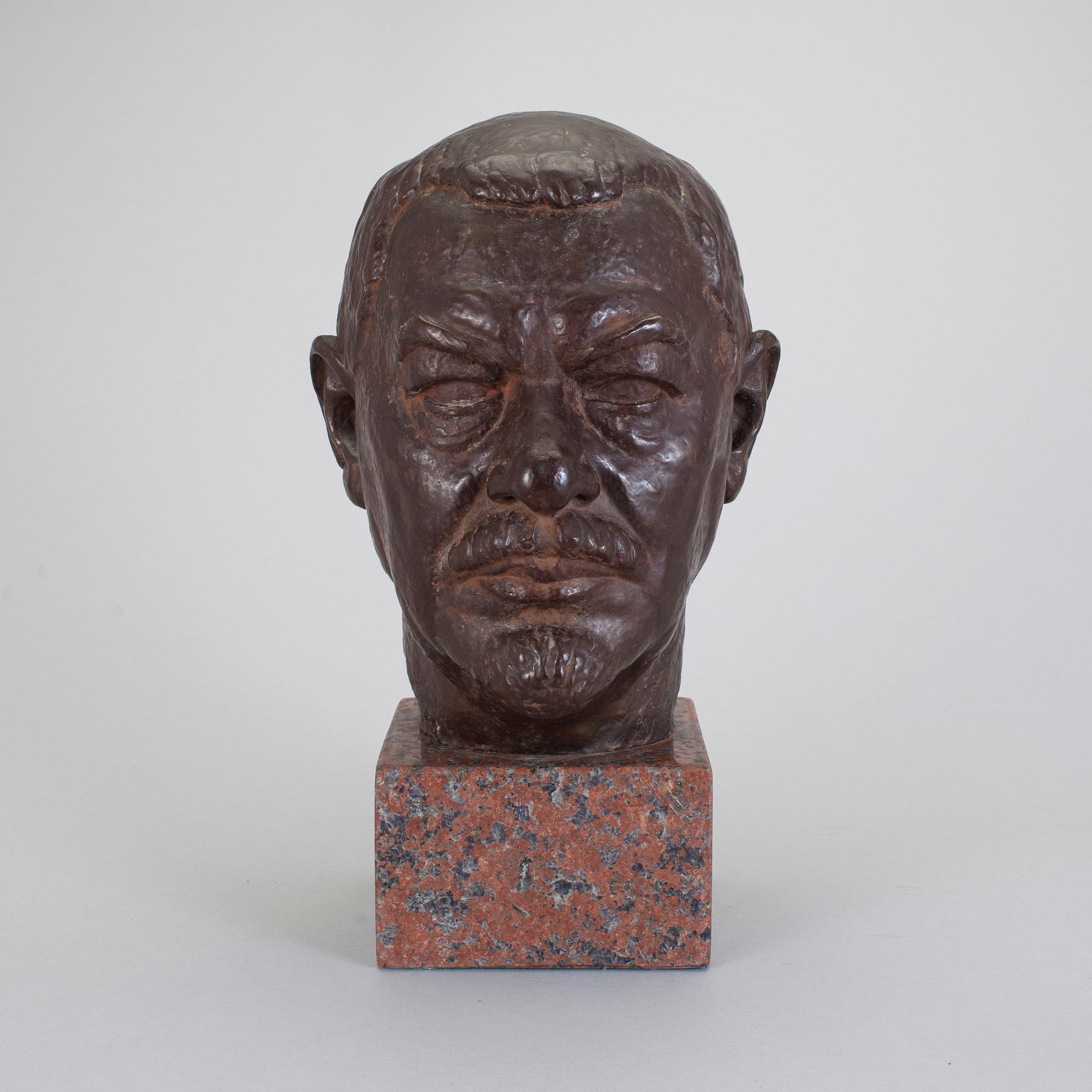 ARVID BACKLUND, skulptur, brons, signerad och gjutarstämplar A Pettersson Fud och daterad 1934.