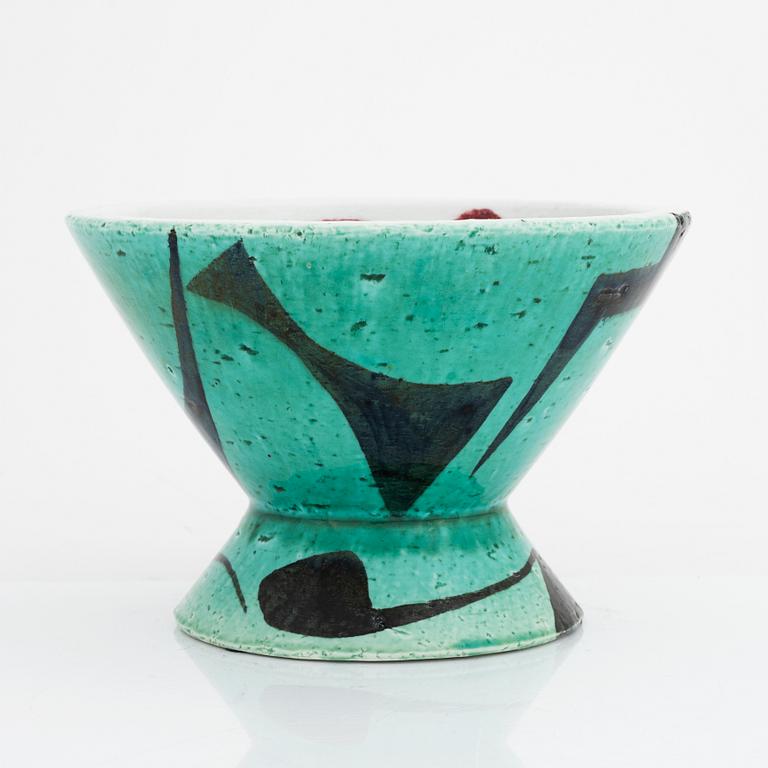 Vilhelm Bjerke-Petersen, a stoneware bowl, Rörstrand, Sweden, signed and dated 1952.