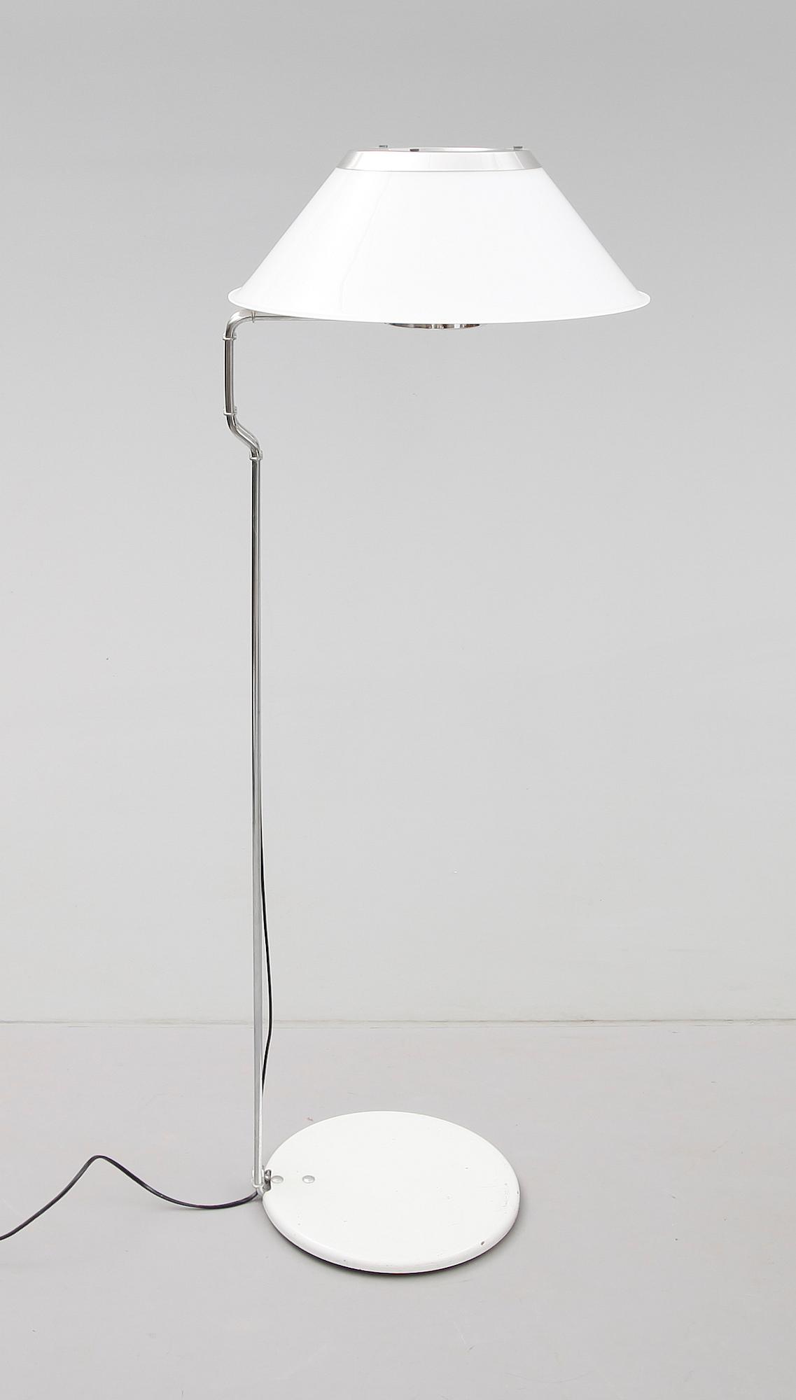 GOLVLAMPA, Modell Mars, design Per Sundstedt, Ateljé Lyktan, Åhus.