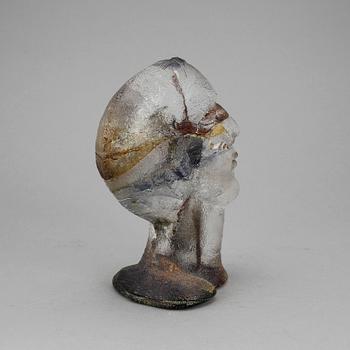 SKULPTUR, glas. Bertil Vallien. "Indianhuvudet". Signerad och numrerad 250/14.