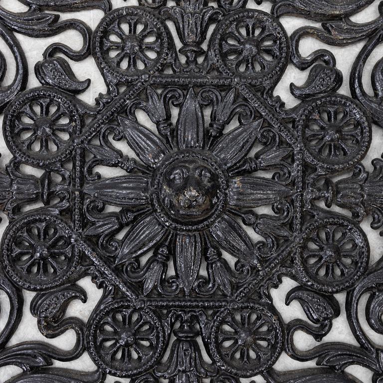 Dekorelement, ett par, tidigt 1900-tal.