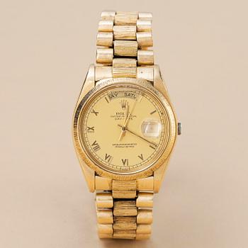 1095. Rolex, Day-Date, "Bark Finish", "Lemon Roman Dial + extra Champagne Dial", ca 1981.