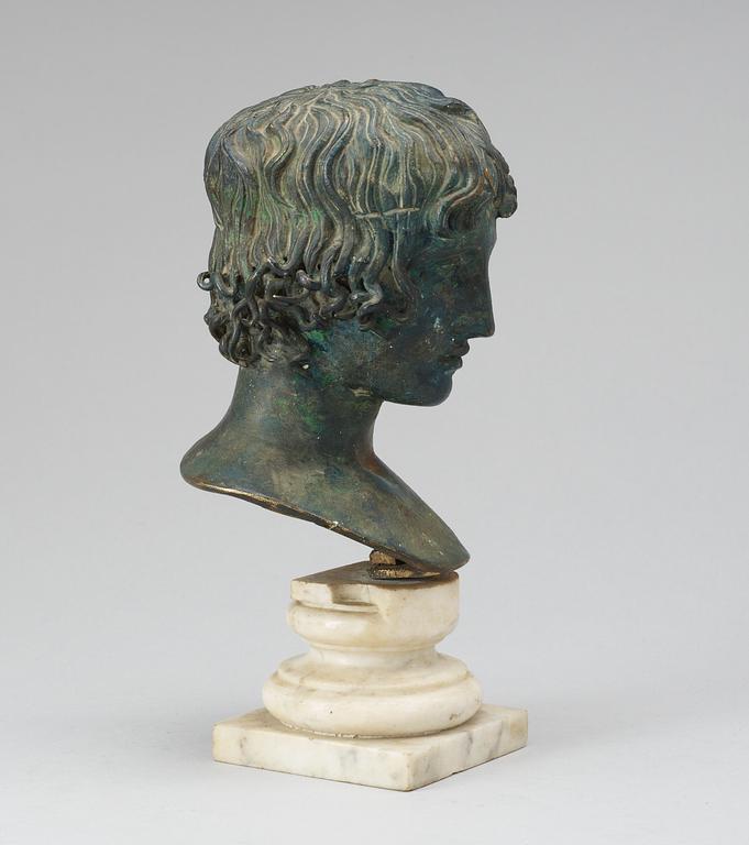 SKULPTUR, brons. Italien, 1800-tal.