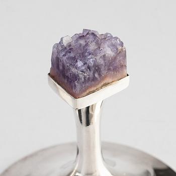 Martin Öhman, a sterling silver jar with lid, silver and amethyst, Halmstad 1980.