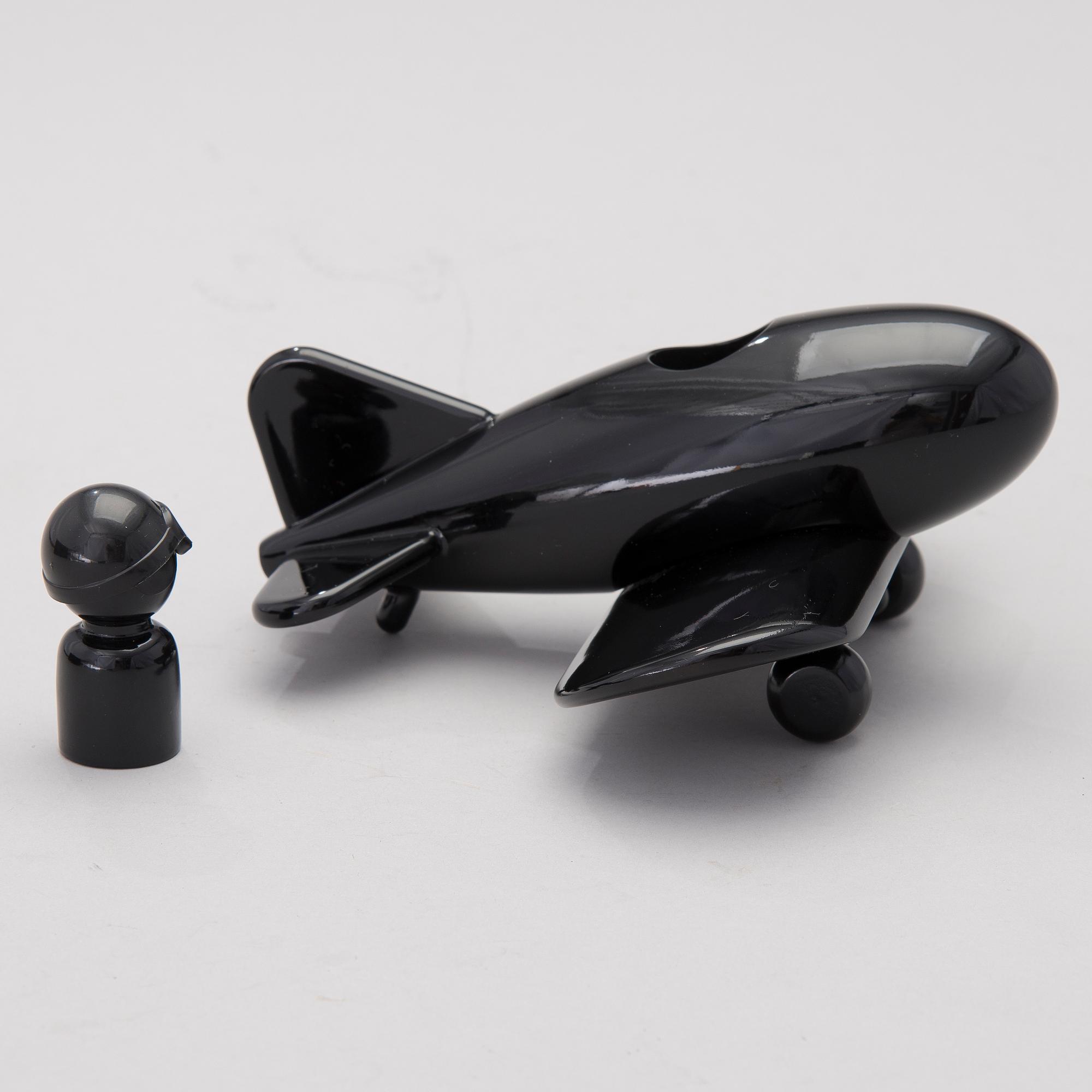 The airliner 'Jetliner Black' by Ulf Hansen for Playsam, Sweden.