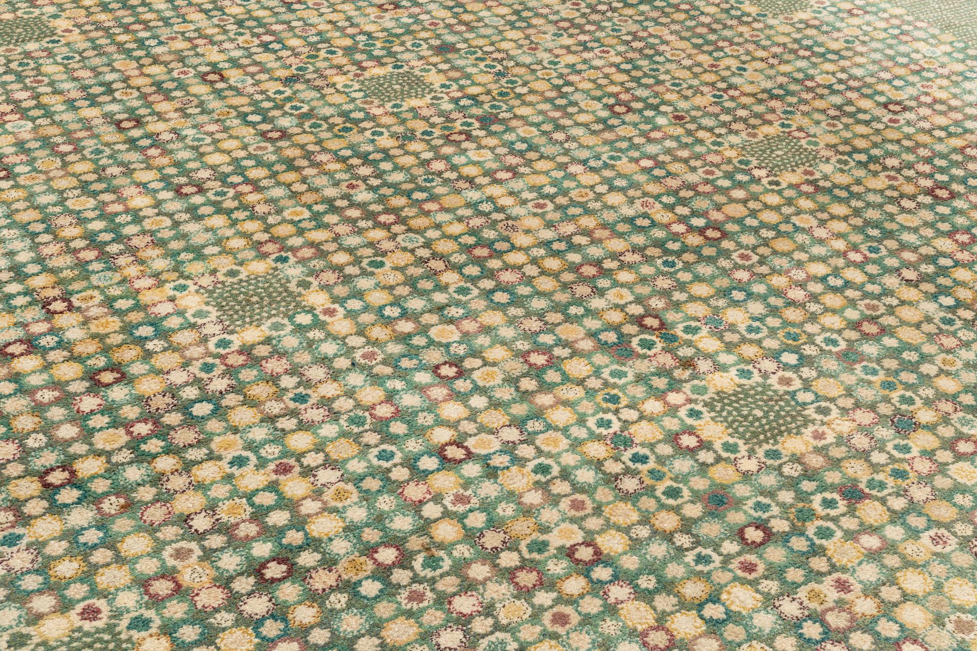 Barbro Nilsson, matta, "Bankrabatten grön", flossa, ca 441 x 300 cm, signerad AB MMF BN.