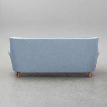 Carl Malmsten, a 'Hemmakväll' sofa, AB O.H. Sjögren 2014.