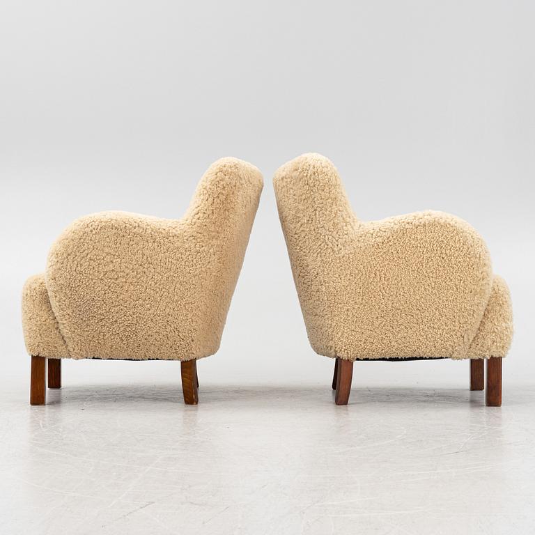 A pair of Danish Modern armchairs, 1940's/50's.