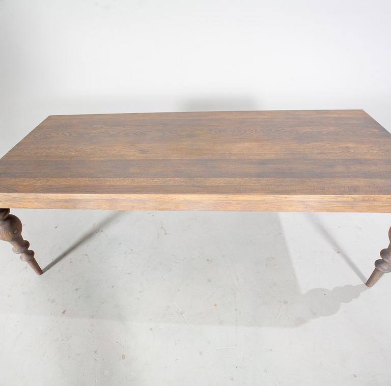 Elin Louise Sveen matbord 'Viola' för Ygg & Lyng 2000-tal.