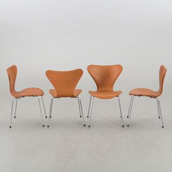 ARNE JACOBSEN, 6 st "SJUAN" för Fritz Hansen.