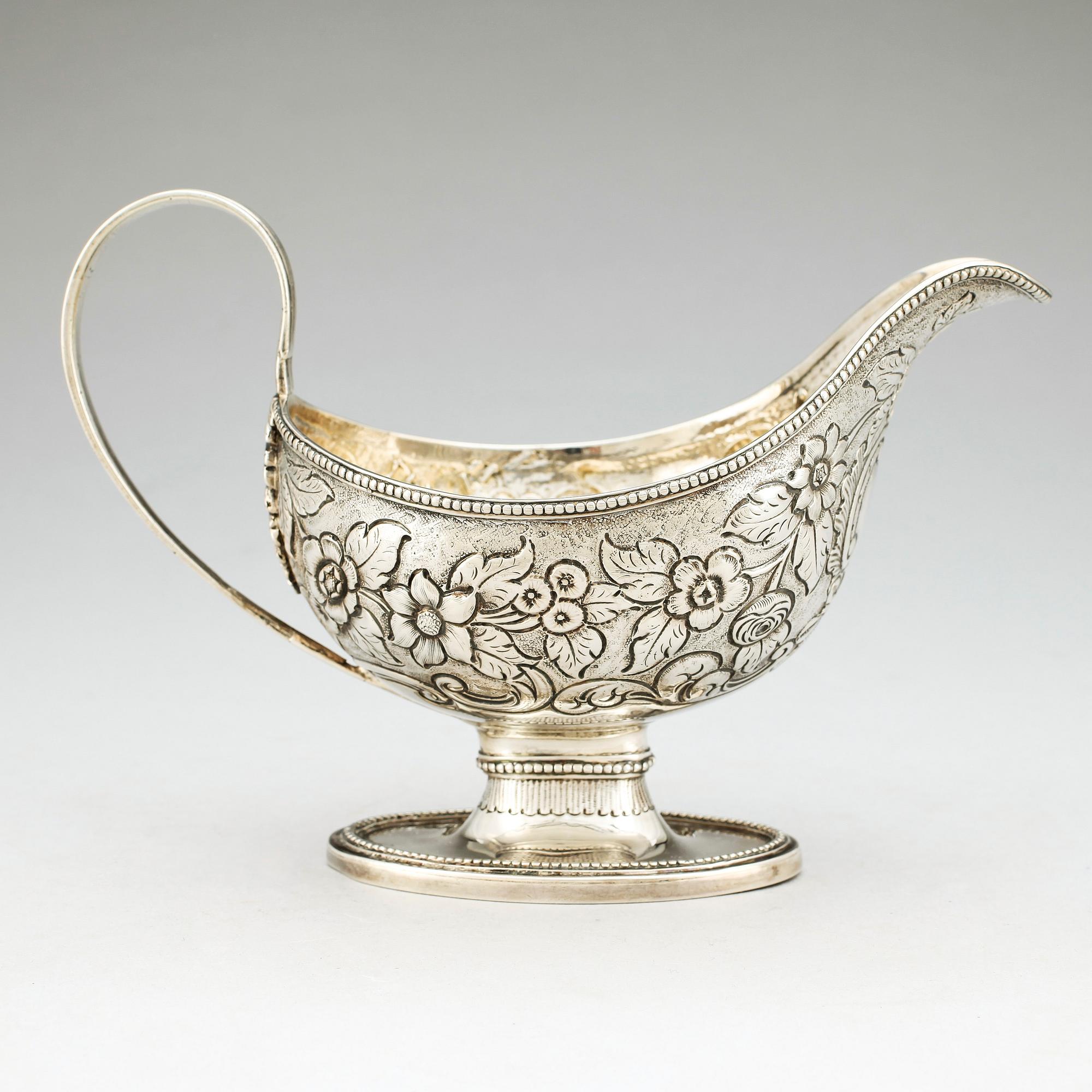 SÅSKÅL, silver, London England, 1784. Vikt ca 300 gram.