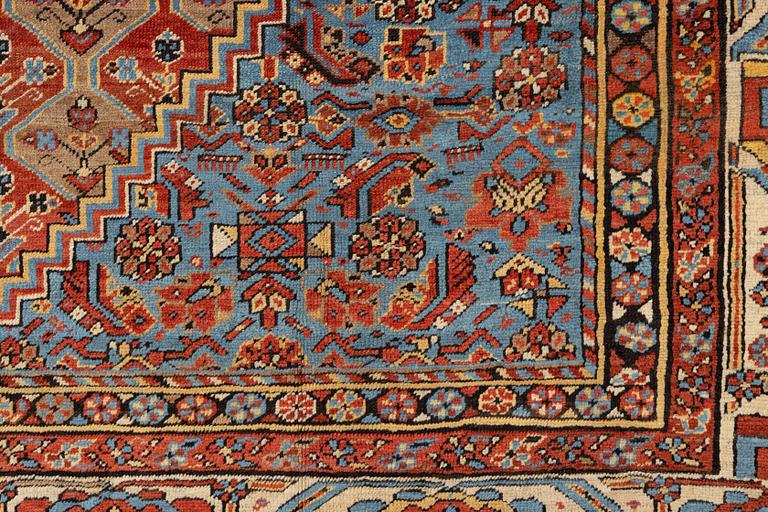 A Bakshaish carpet, Northwest Persia, c. 456 x 343 cm.