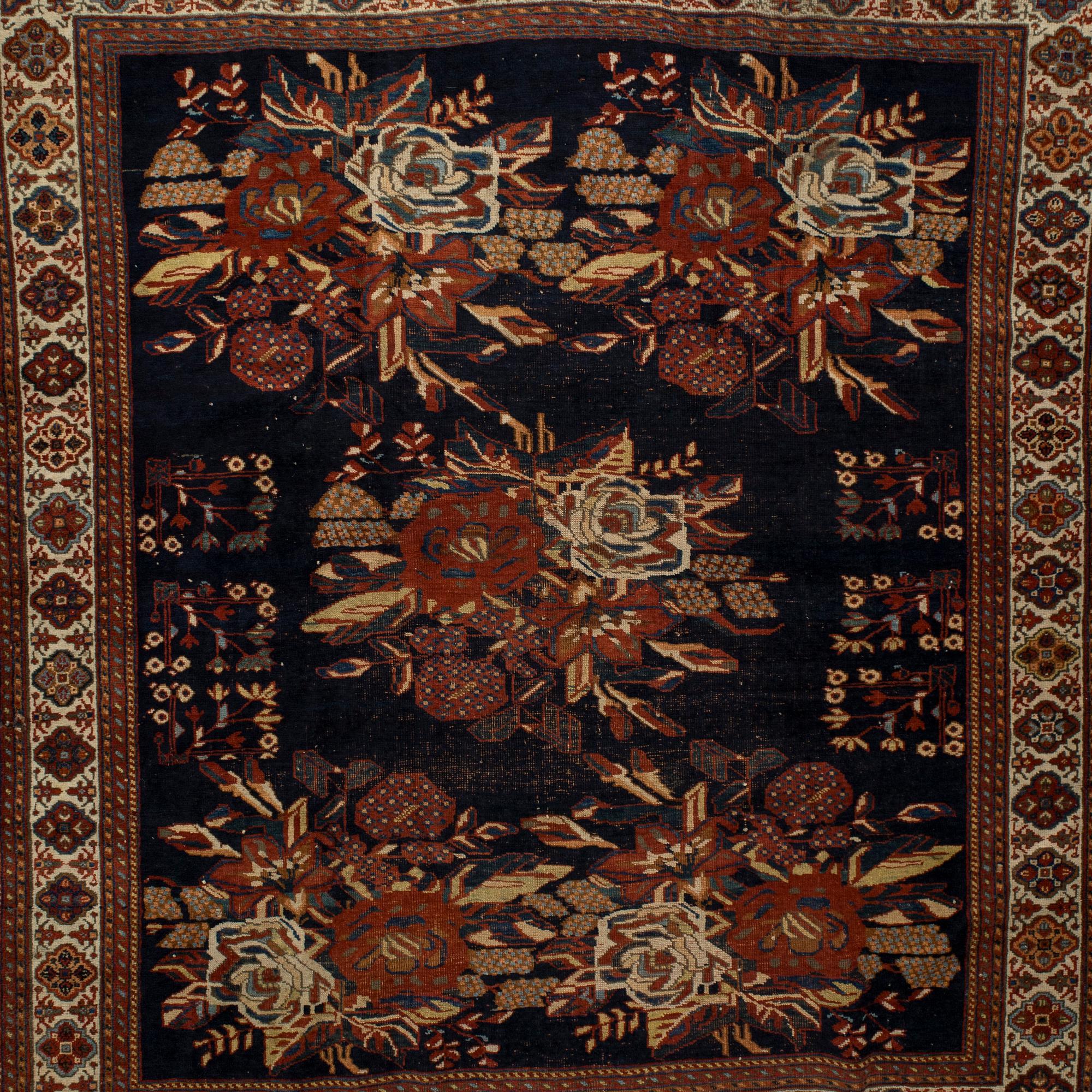 Matto, "Gol Farang" -kuvio, mahdollisesti Afshar, n. 146 x 127 cm.