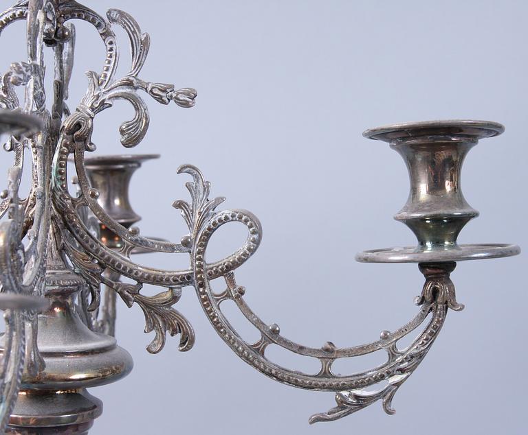 KANDELABRAR, ett par, nysilver, 1800-talets slut.