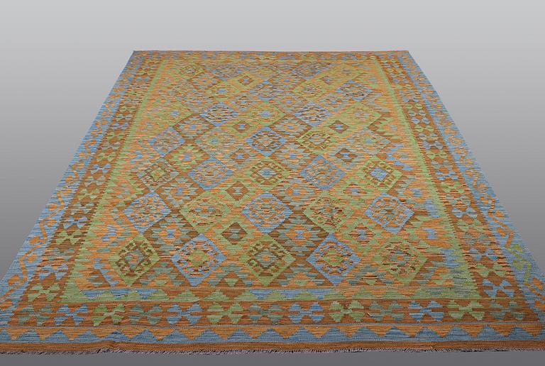 A carpet, kilim, ca 291 x 205 cm.