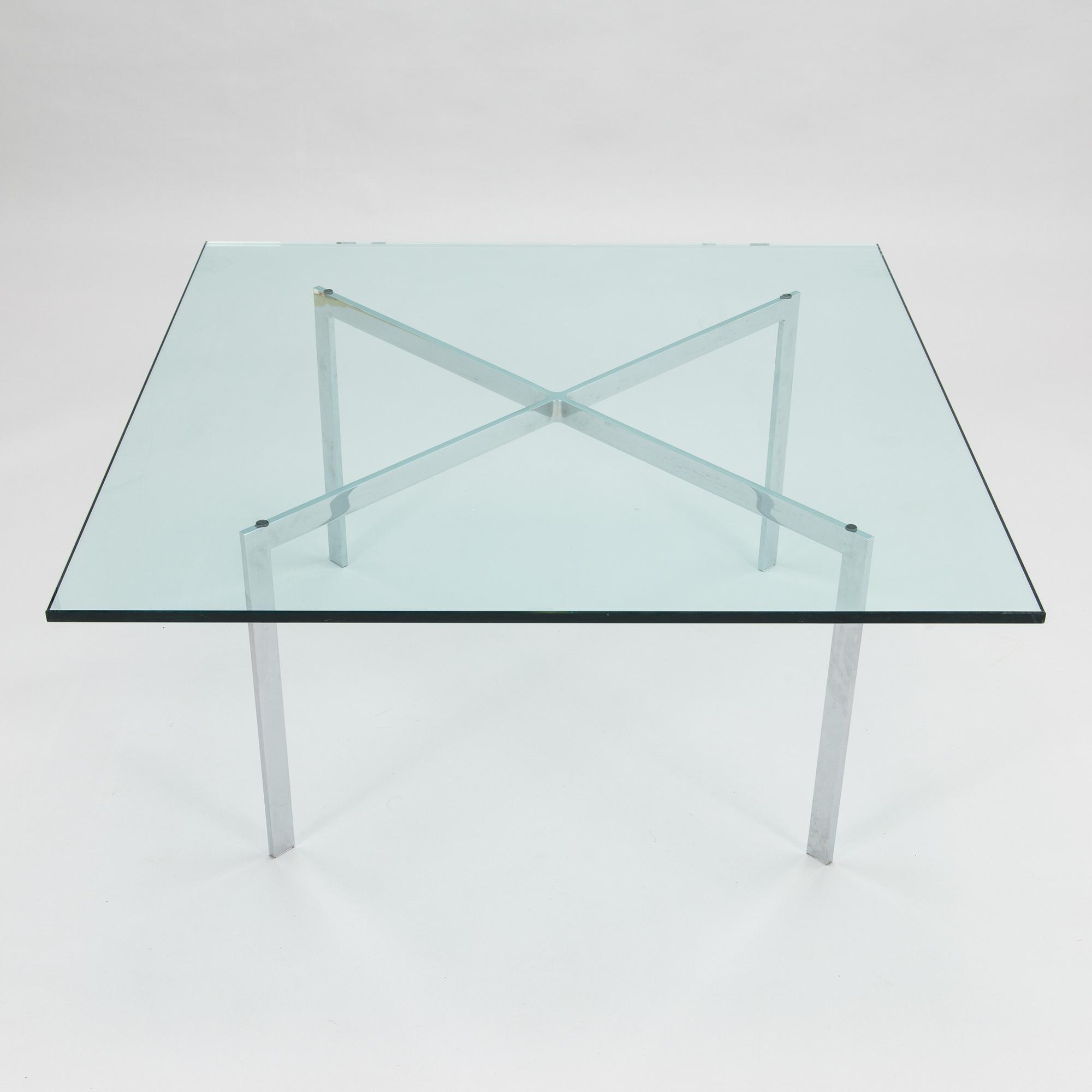 Ludwig Mies van der Rohe, soffbord, "Barcelona", Knoll International 2011.