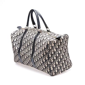 VÄSKA och SKÄRP, Christian Dior.