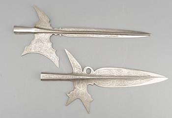 HILLEBARD, 2 st, 1900-talets första hälft.