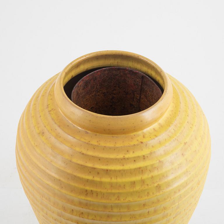 Jerk Werkmäster, an earthenware vase, Nittsjö Stenkärlsfabrik, 1940's.