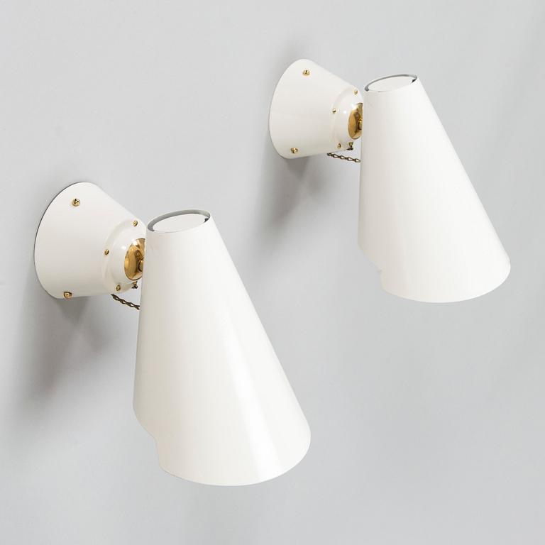 Paavo Tynell, a pair of mid-20th century '2351' wall lights for Taito.