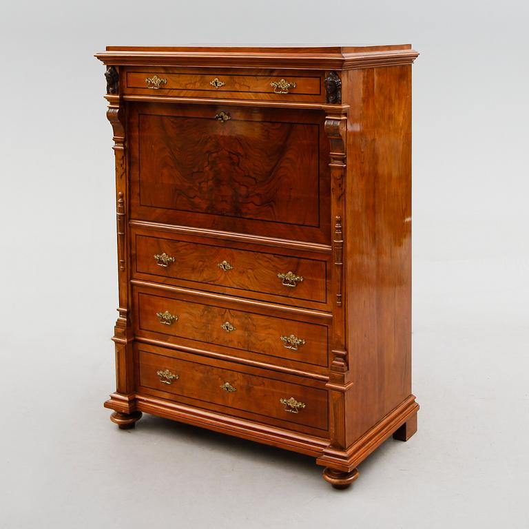 CHIFFONJÉ, 1800-talets andra hälft.