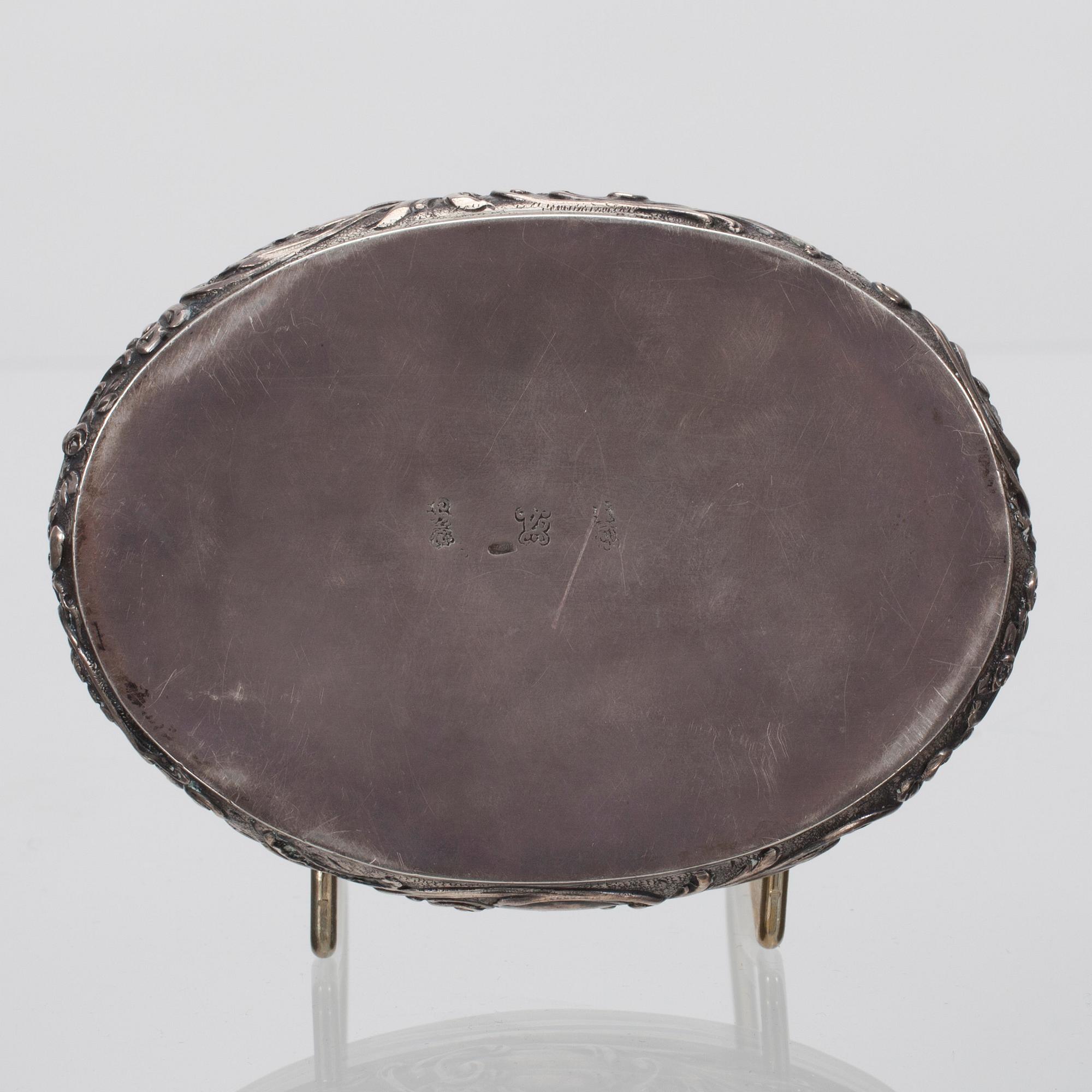 DOSA, FAT, 2 st, och ASKFAT, 2 st. Silver. Bl.a. Holland 1920-tal. Vikt totalt ca 260 g.